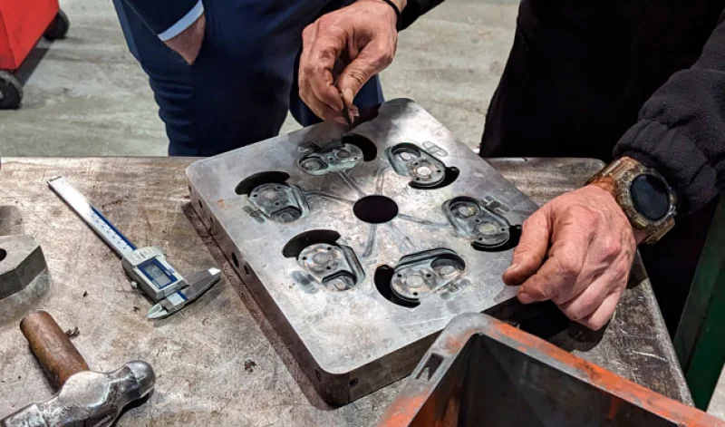 Defects caused during die casting: depressions, welds and burrs
