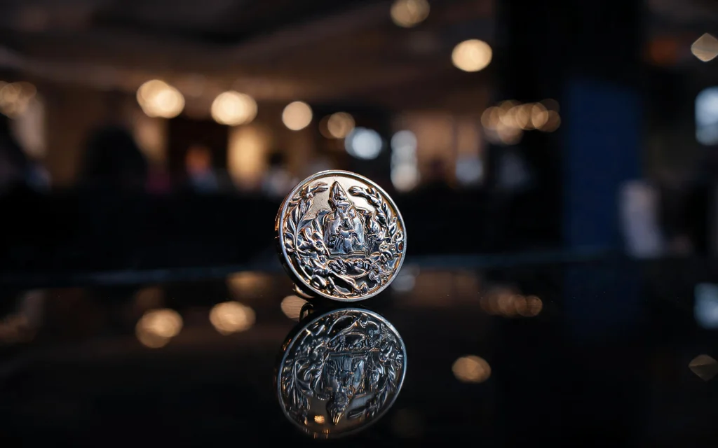 How to Order Custom Lapel Pins: A Complete Guide for Businesses
